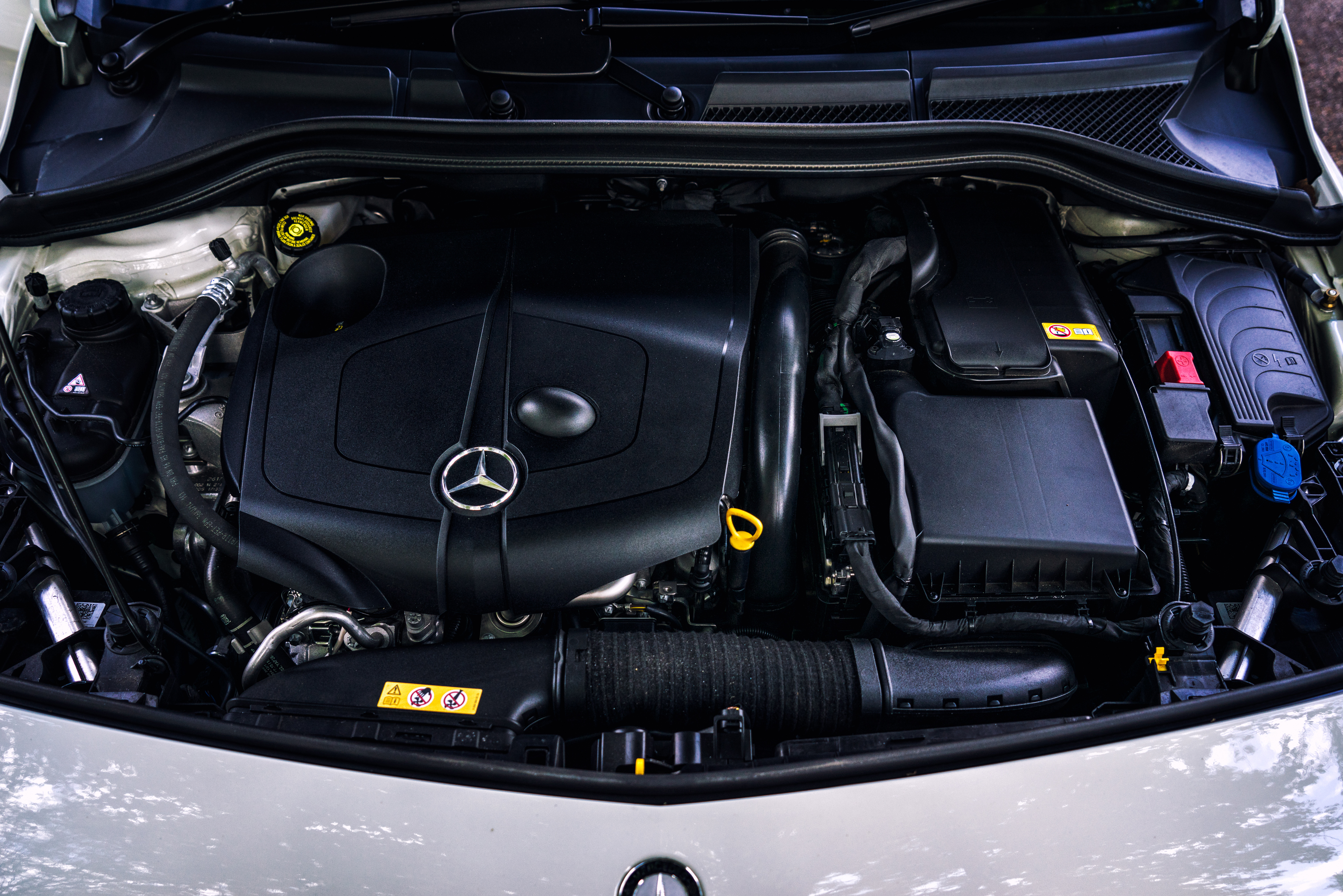 Mercedes-Benz B-Class engine bay